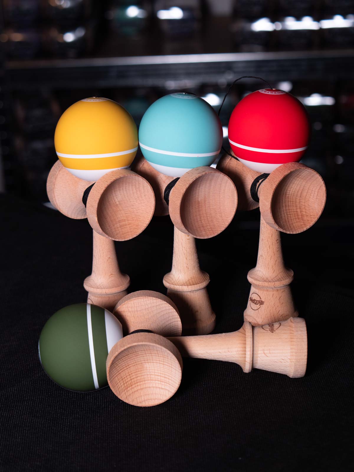 Sweets Kendamas Radar Boost – Kendama Bois Hévéa – Tasses Surdimensionnées – Guide Débutant – USA – Boost Natty 2023